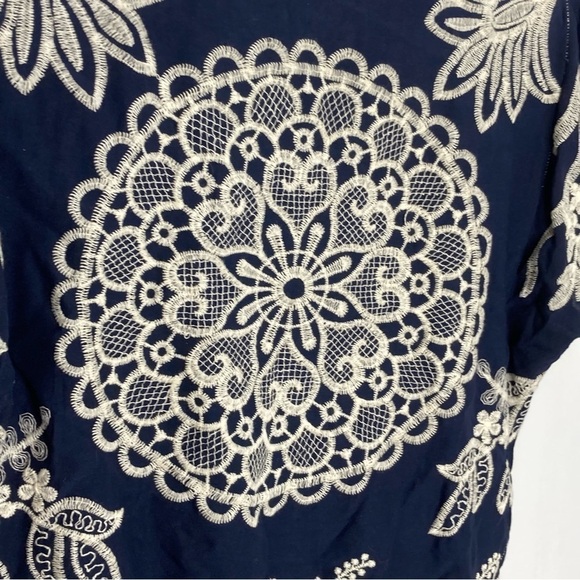 Solitaire Size Medium Embroidered Navy Scalloped Blouse Boho - Picture 8 of 8